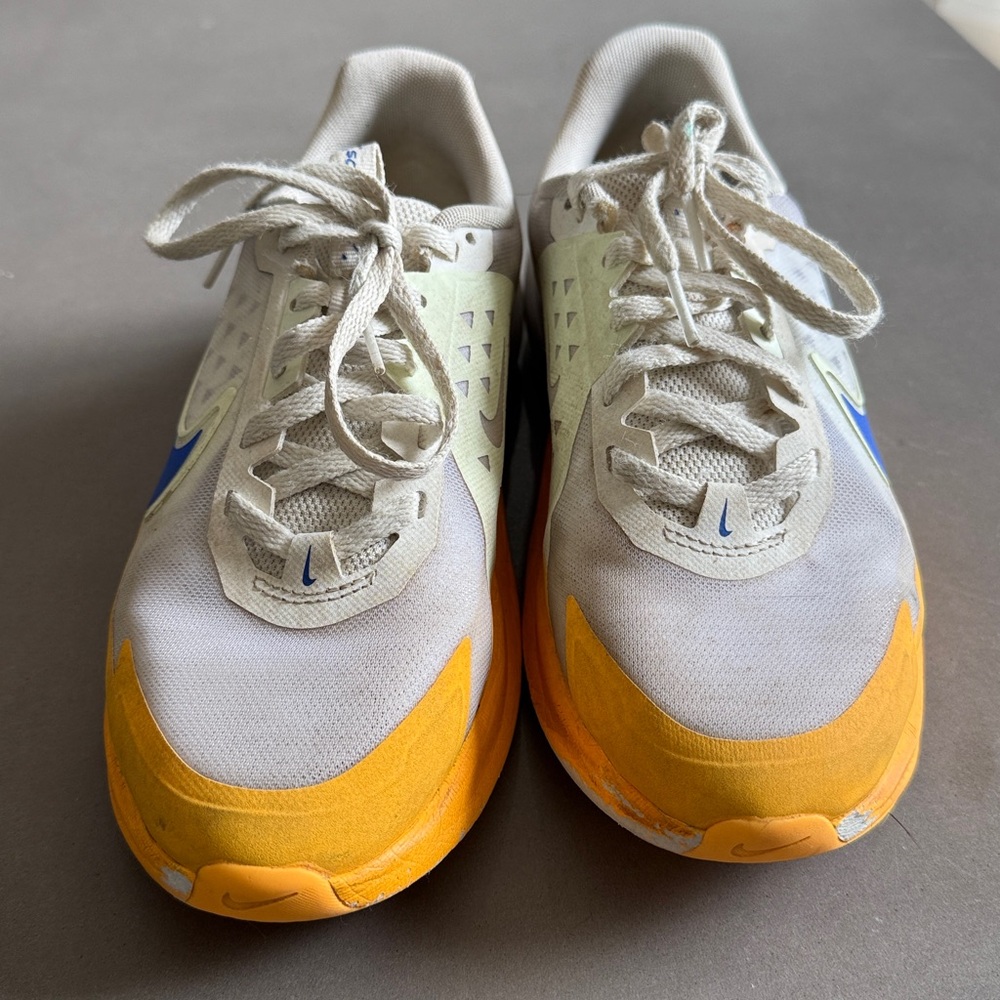 Nike Sonic Fly Trainers - Picture 2 of 7